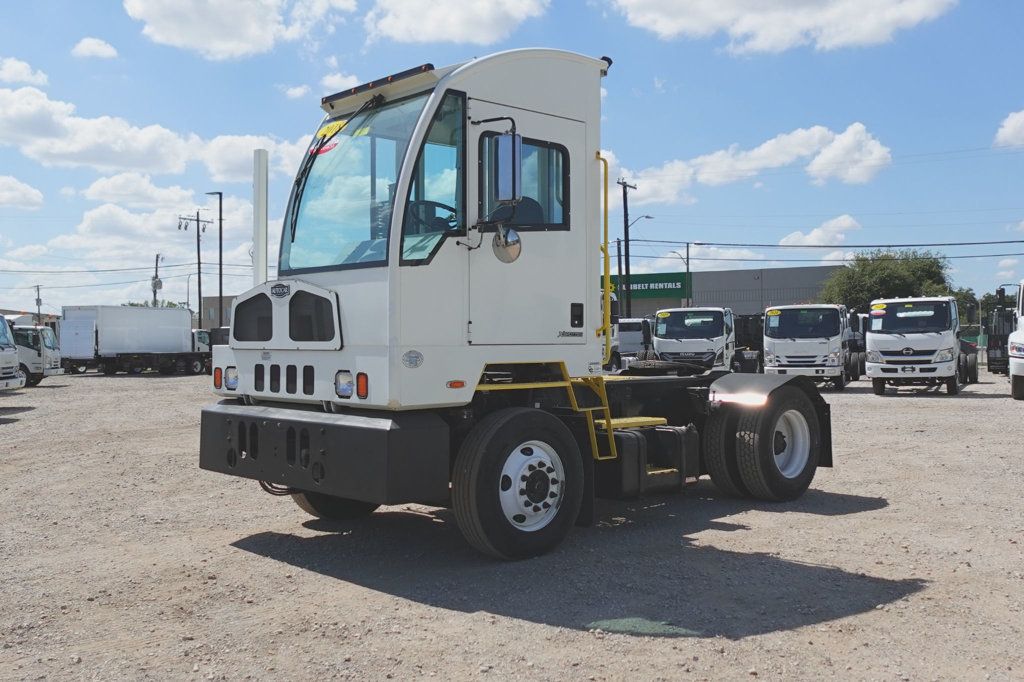 2018 Autocar ACTT42` (Terminal Tractor) - 22615854 - 2